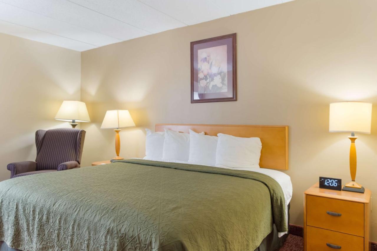 All Seasons Inn & Suites Smithfield Extérieur photo