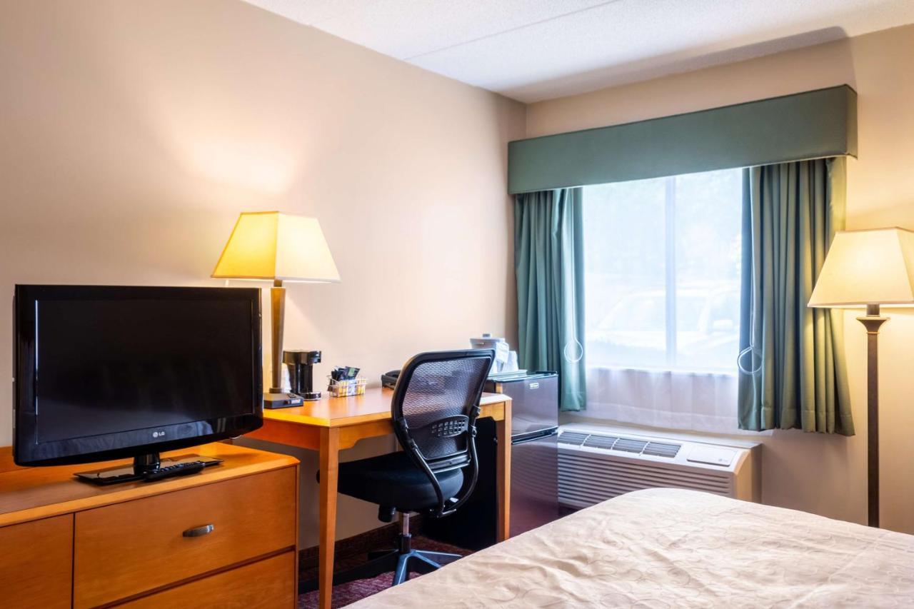 All Seasons Inn & Suites Smithfield Extérieur photo